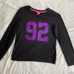 Black Long Sleeve Sweatshirt!